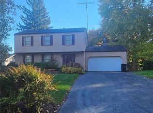 3840 Longhill Dr SE, Warren, OH 44484