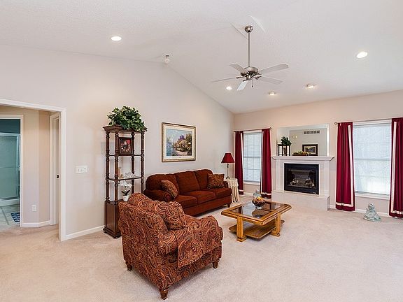 3rd image of 306 4th Avenue Ct