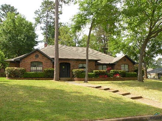 2nd image of 1423 Old Oak Dr
