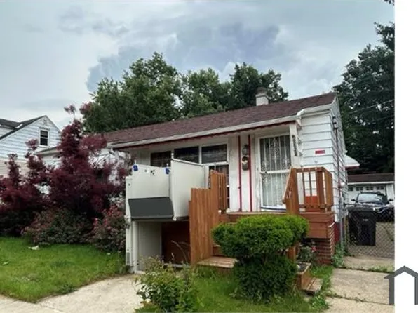 9822 Way Ave, Cleveland, OH 44105