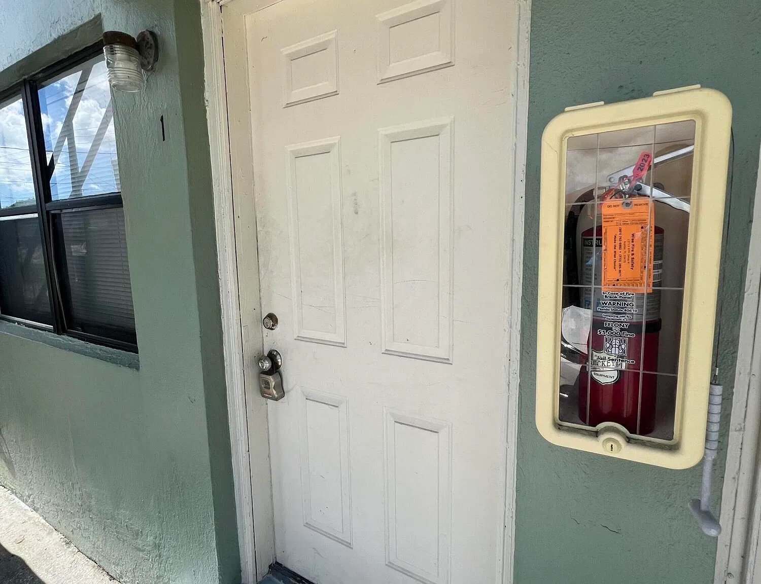 2 bed, 1.0 bath, 720 sqft, $1,500 — Photo 2