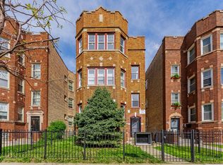 1121 N Leclaire Ave APT 1, Chicago, IL 60651