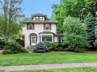 718 Harristown Rd, Glen Rock, NJ 07452