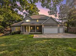 3220 Lake Ridge Ct, Muskegon, MI 49441