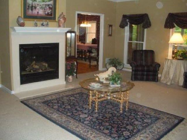 1st image of 617 Clearwater Ct