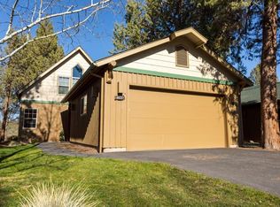 4623 Marsh Hawk Dr, Klamath Falls, OR 97601