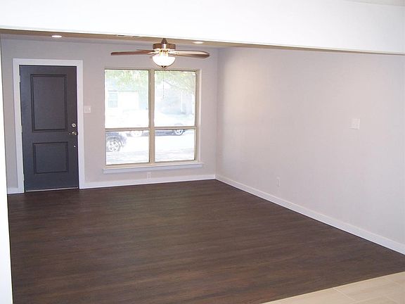 2nd image of 1707 North Pl