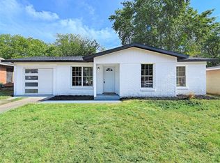 4233 Killian St, Fort Worth, TX 76119