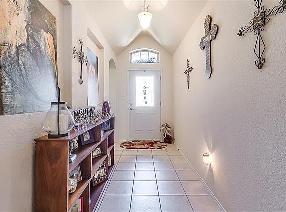 5th image of 10321 Manhassett Dr