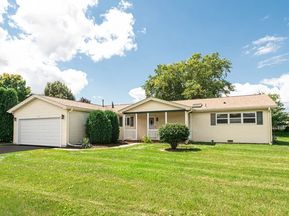 332 Palomino Ct, Grayslake, IL 60030
