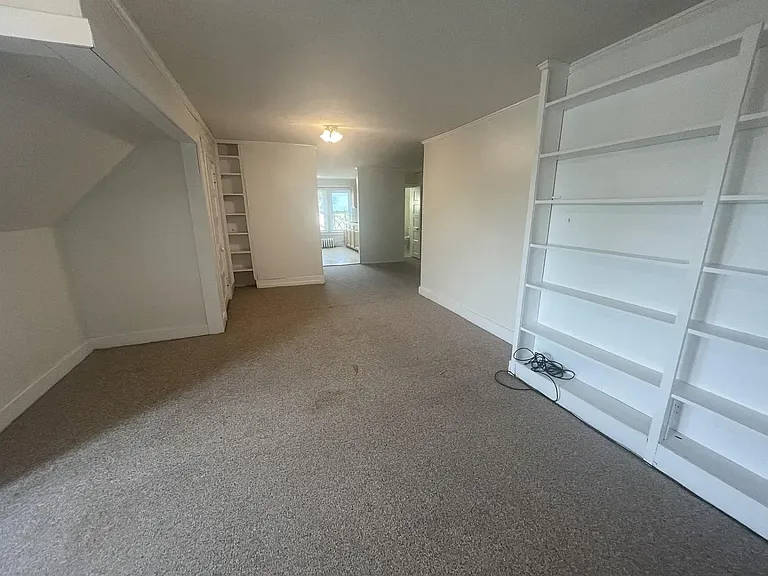 420 S Fess Ave — Photo 12