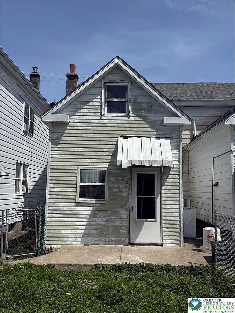 Building Photo - 243 Stanton St