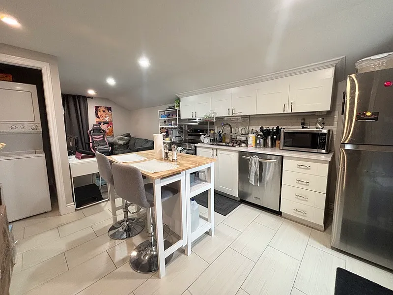 49 N Oval Ave #B photo 1