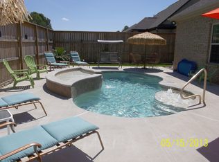 213 W Nassau Ave, Muscle Shoals, AL 35661
