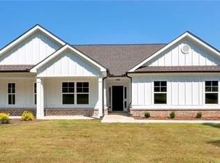 797 Ode Peppers Rd, Winder, GA 30680