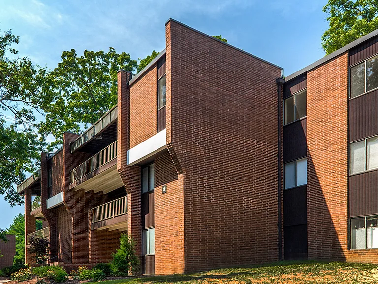 Residences at Pomona Park — Photo 8