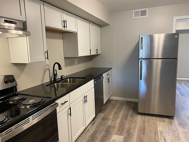 1st image of 1105 Evans Ave #10753061