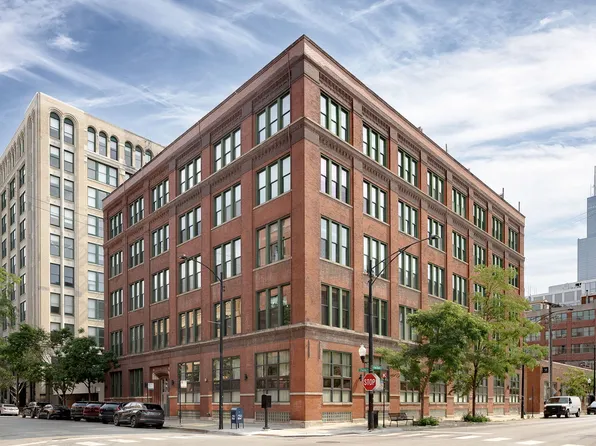 331 S Peoria St APT 204, Chicago, IL 60607