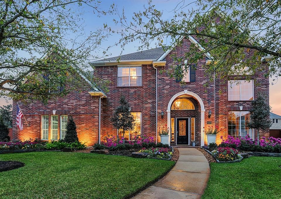 1st image of 5903 Sandia Lake Ln