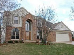 1596 Lilac Dr, Crystal Lake, IL 60014