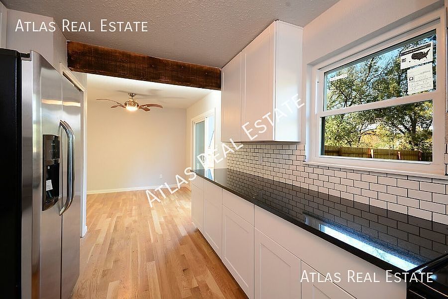 1st image of 4515 Driftwood Pl
