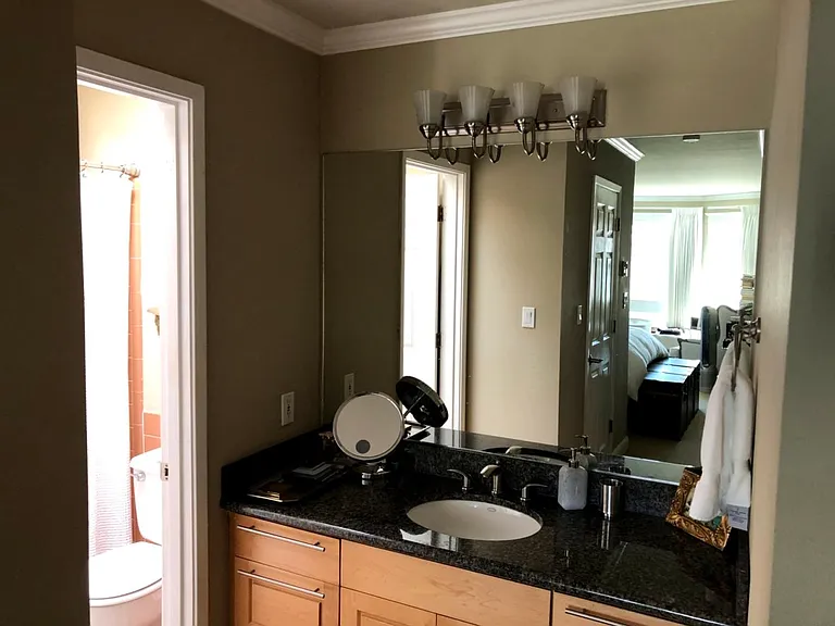 1545 Broadway #302 — Photo 6