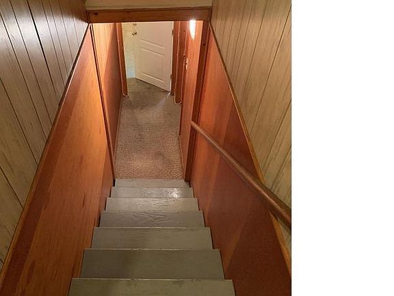 3rd image of 16 4th Ave SW APT C