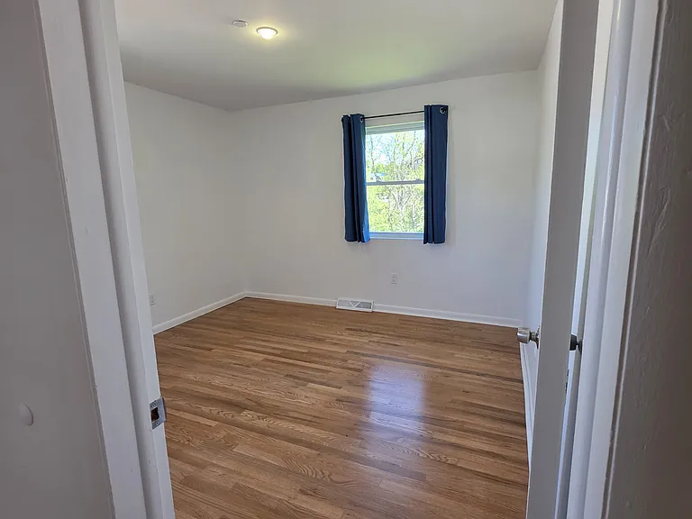 72 Ray St — Photo 14