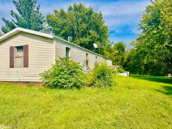 418 Milwaukee St, Parnell, IA 52325