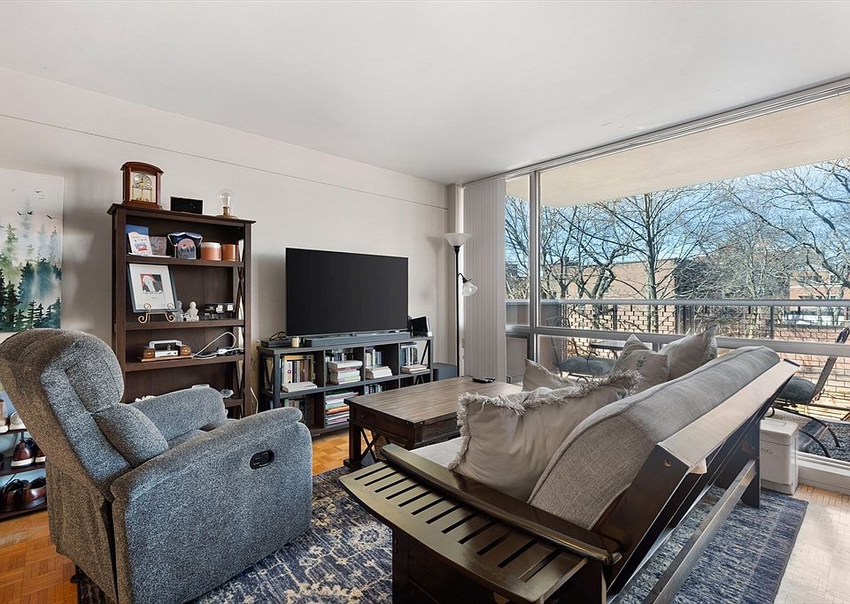 1st image of 45 Longwood Ave APT 509