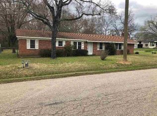 475 N Lake St, Waskom, TX 75692