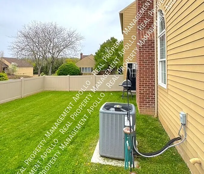 141 Victoria Ln — Photo 22