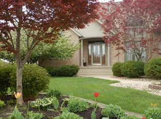 2250 Cook Ct, Schererville, IN 46375