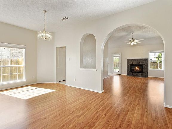 2nd image of 1905 High Meadow Dr