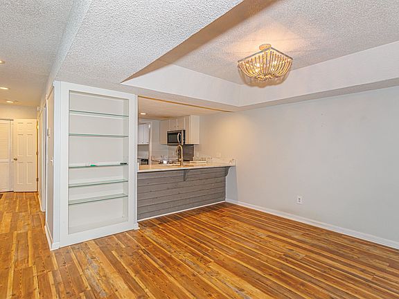 5th image of 320 Salt Marsh Circle #8-B