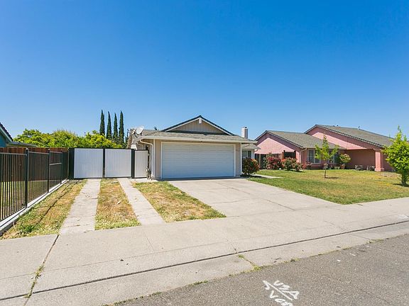 2nd image of 8225 Fontenay Way