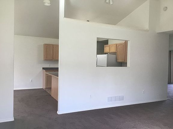 4th image of 4204 Chelsea Dr