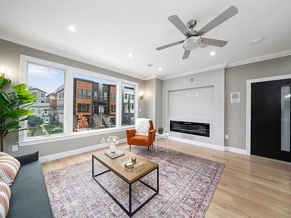 2nd image of 101 Van Horne St APT 1