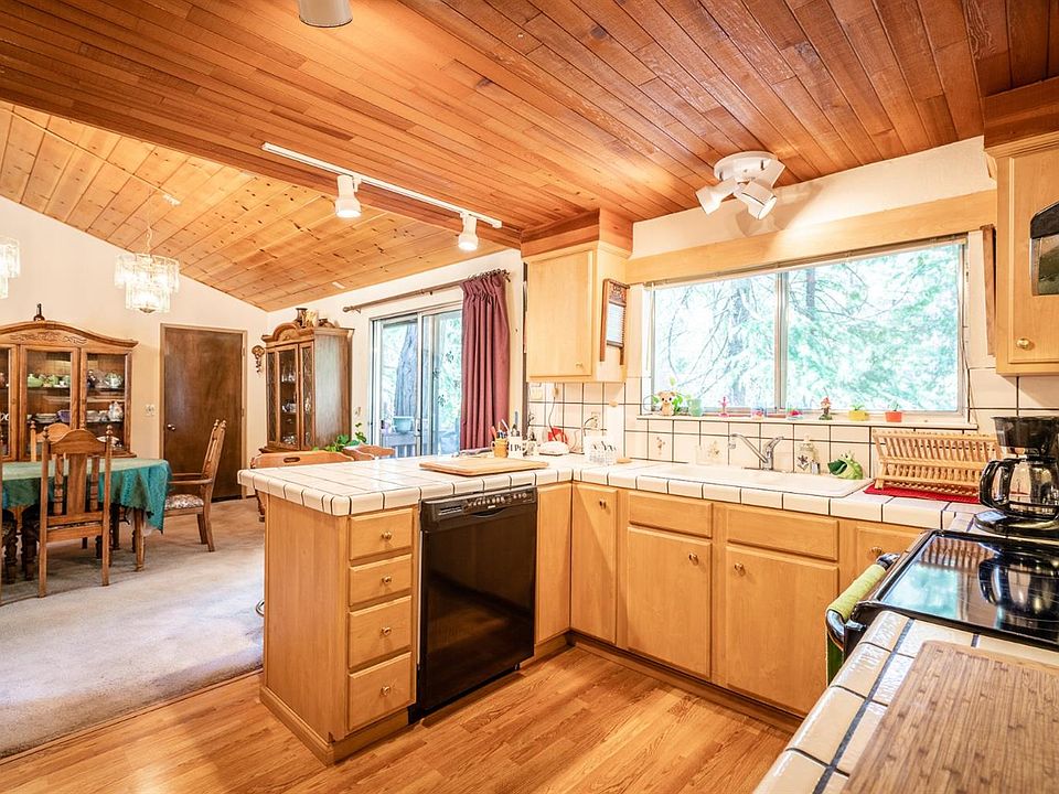 1st image of 26458 Parkwood Dr