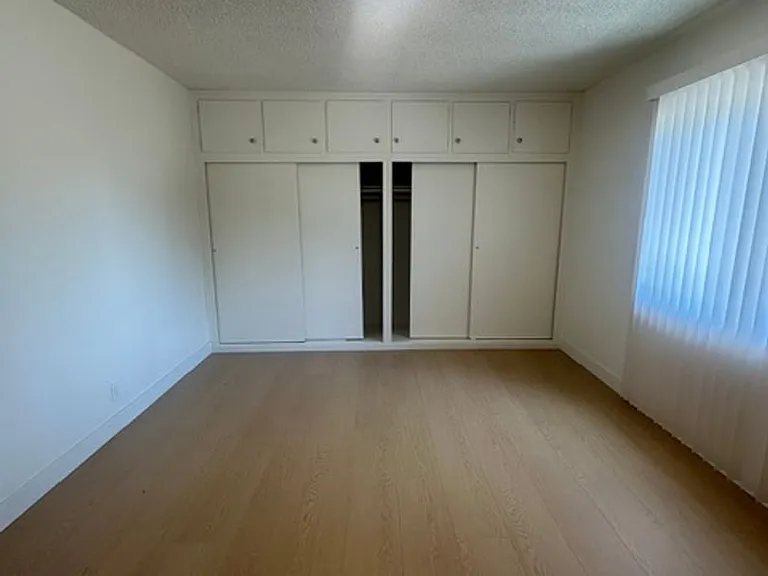 121 S Chandler Ave — Photo 5