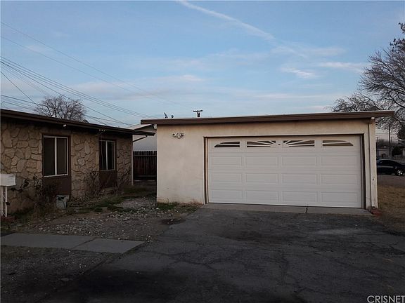 2nd image of 1133 W Avenue H6