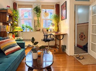 922 Hoffman St, Philadelphia, PA 19148