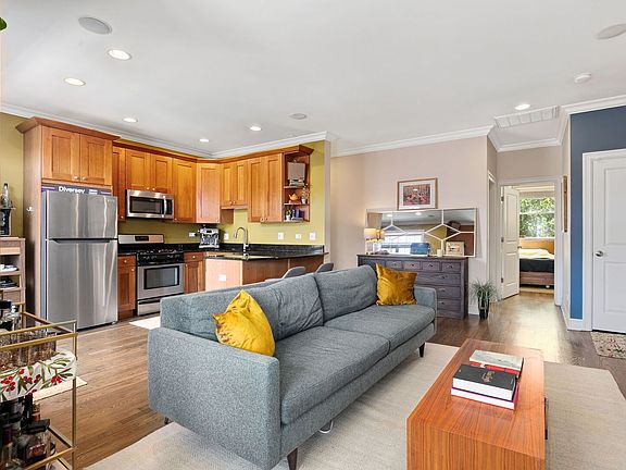 5th image of 2701 N Mildred Ave APT 3B