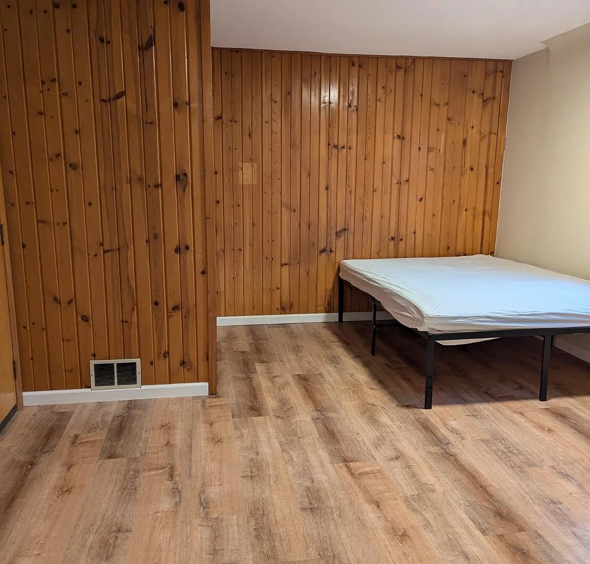 Studio, 800 sqft, $1,150 — Photo 2