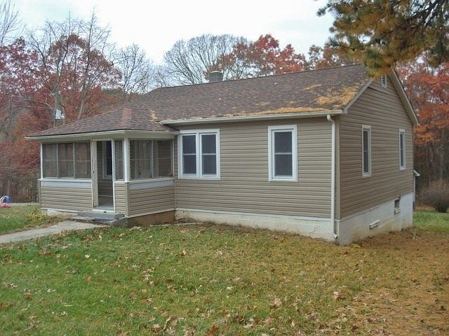 1st image of 347 Brook Dr