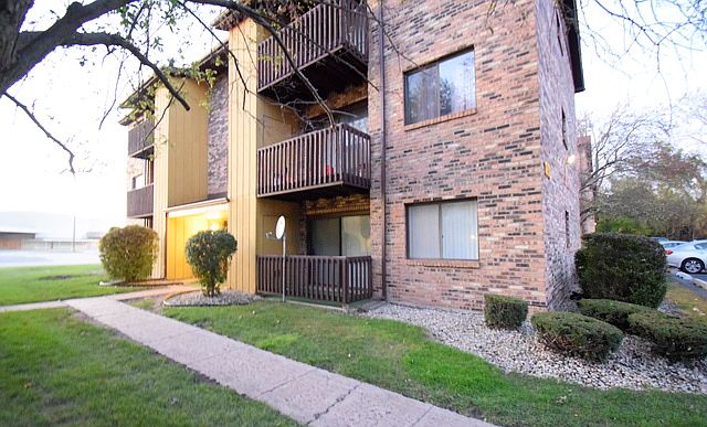 1st image of 1253 Cunningham Dr APT 2