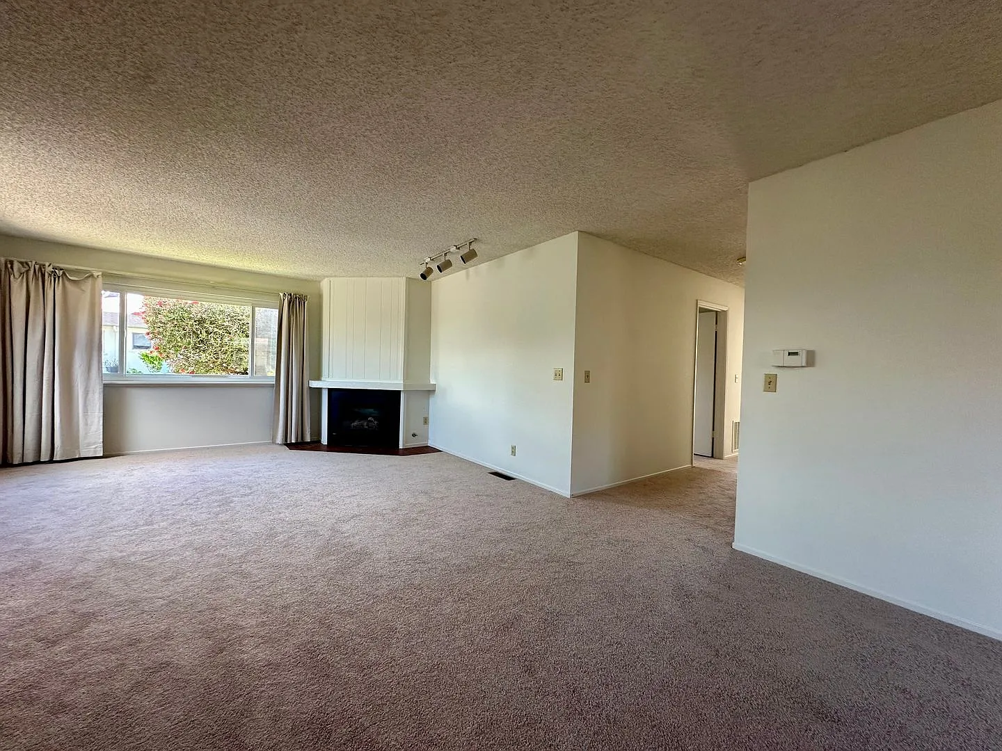 701 Pine Street — Photo 3
