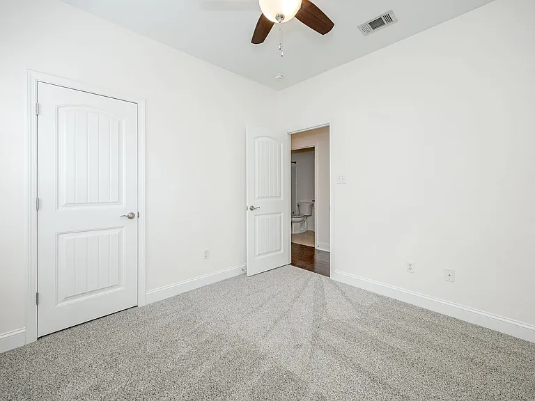 931 Old Towne St — Photo 25