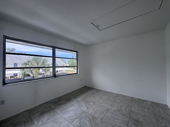 5th image of 306 Parkside Dr