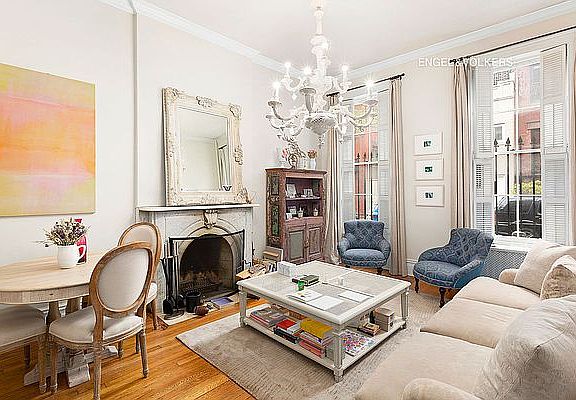 3rd image of 255 W 4th St APT 1